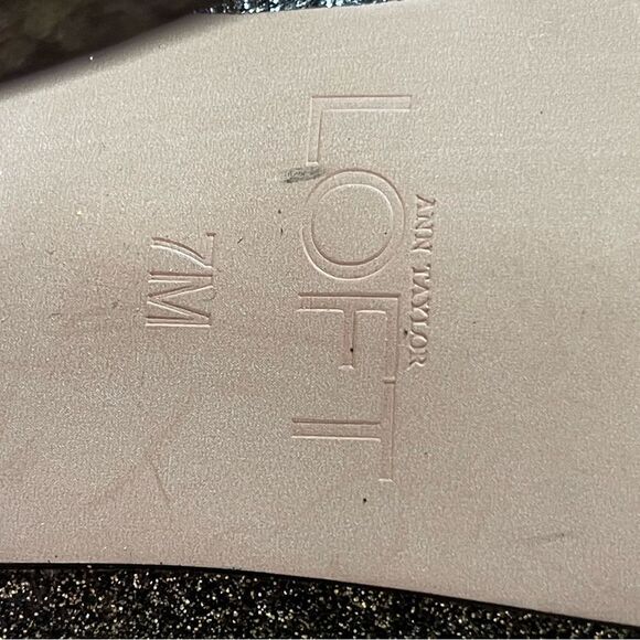 Ann Taylor LOFT Silver Sparkle Stiletto Heels Size 7 Round Toe Cocktail Formal - Picture 9 of 9